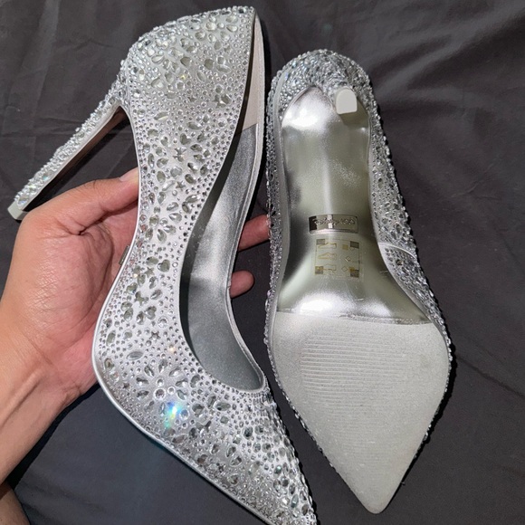Aldo Cinderella Heels , haven’t worn - Picture 1 of 2